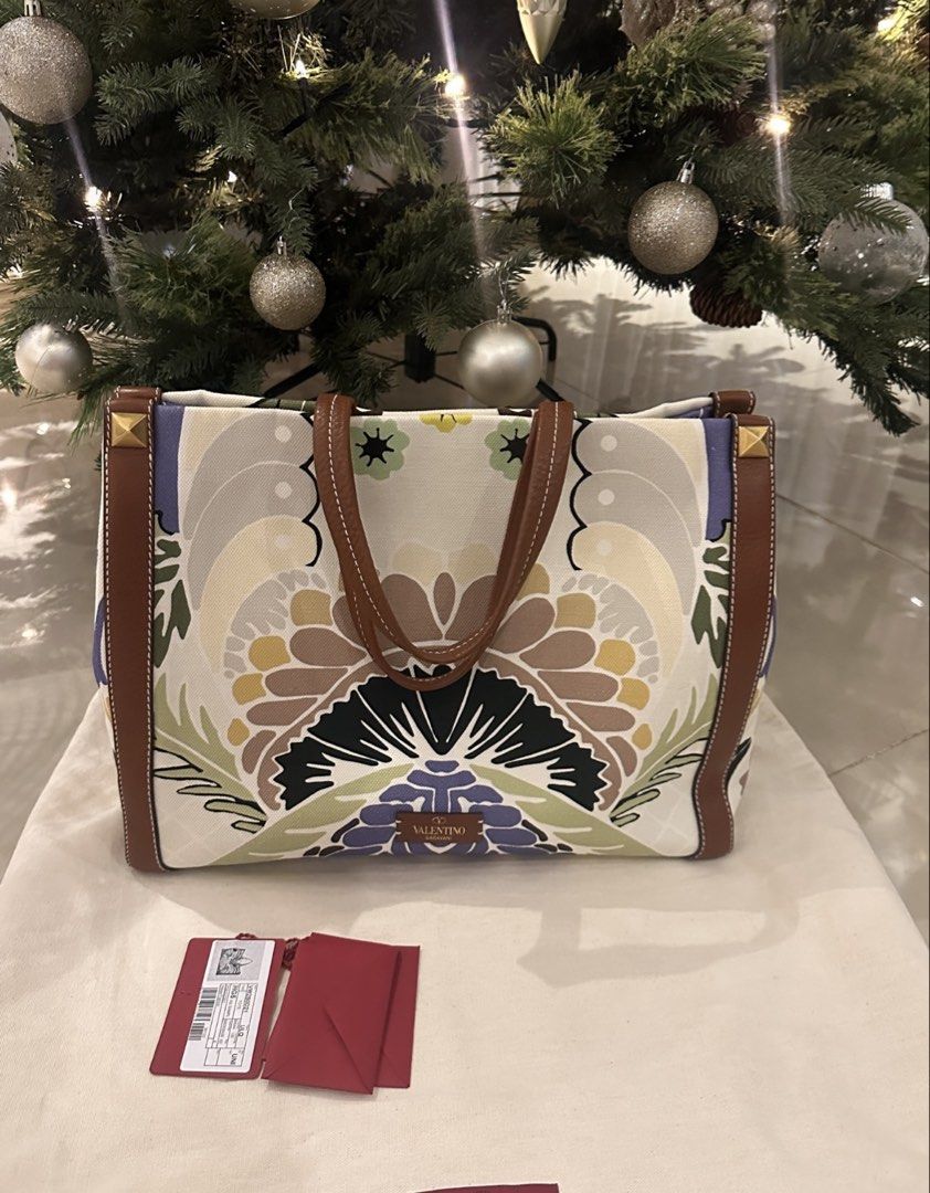 RUSH Valentino Garavani Book Tote (Category: Luxury Bags & Wallets) located in Manila. Submitted by shop.avl (Listing ID 1455513448, Image 1). Description: Available! Bought in Milan Italy, Brand new selling low bought for 48,000 .