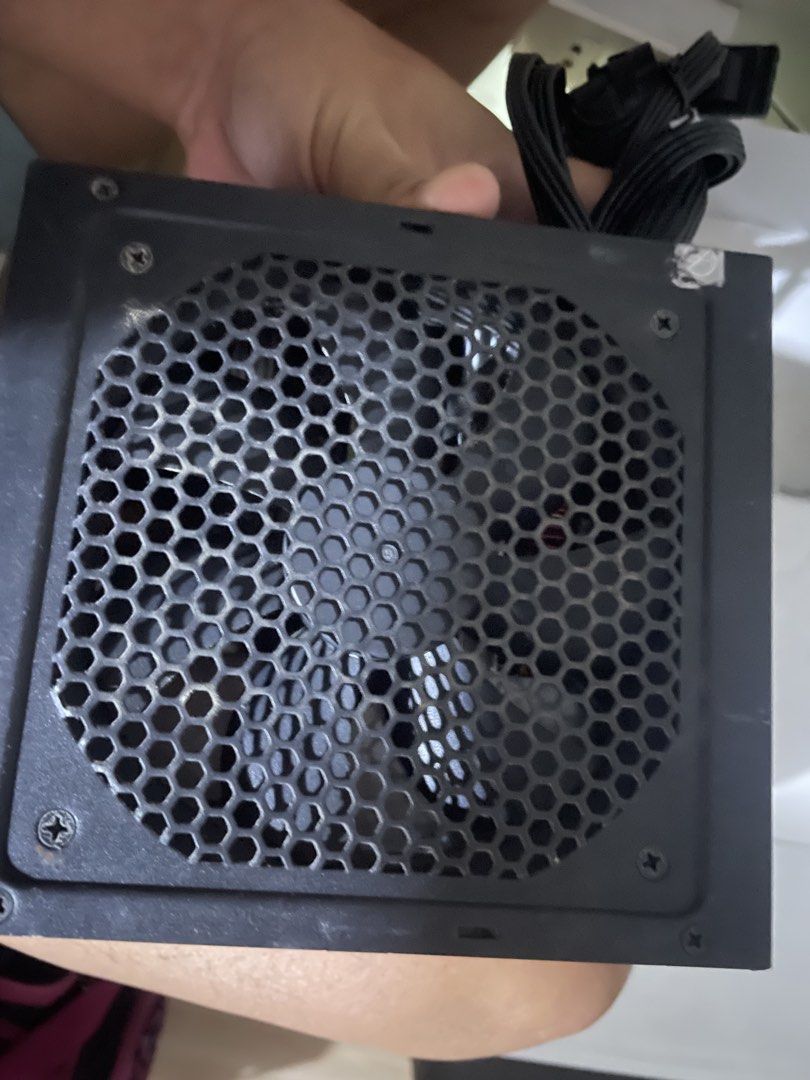 Seasonic psu bronze (Category: Computer Parts) located in Caloocan City. Submitted by acedgreat (Listing ID 1455505237, Image 3). Description: Seasonic s12ii psu 520 watts 80plus bronze Non modular 2years used.