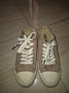 (Kategori: ) berada di . Dikirim oleh annaff (ID iklan 1455587905, Gambar 1). Deskripsi: .