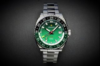 (Category: ) located in . Submitted by sg_watch_hub (Listing ID 1455616862, Image 1). Description: .