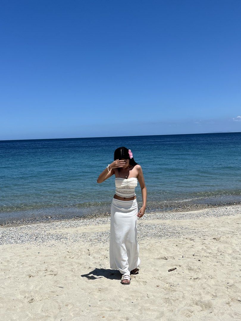 Shein Lace Tube Top (Category: Sleeveless) located in Cavite. Submitted by yraviii (Listing ID 1455608585, Image 3). Description: used twice only price can be nego size xs.