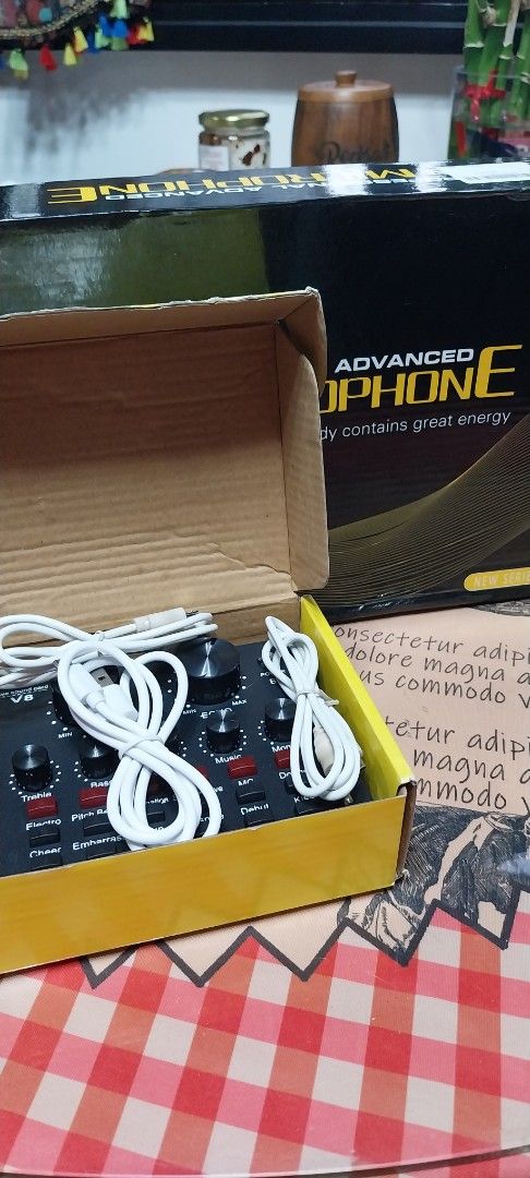 Shure Wireless Microphone System with Live Sound Card (Category: Microphones) located in Valenzuela. Submitted by hansongold (Listing ID 1455583764, Image 2). Description: - Shure wireless microphone system - Includes 2 microphones (1 orange, 1 yellow) - Comes with a live sound card - Ideal for singing and recording - All original items included in the box - Feel free to ask questions! RFS: Di na nagagamit.