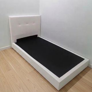 (Category: ) located in . Submitted by lunazora (Listing ID 1455553462, Image 1). Description: .
