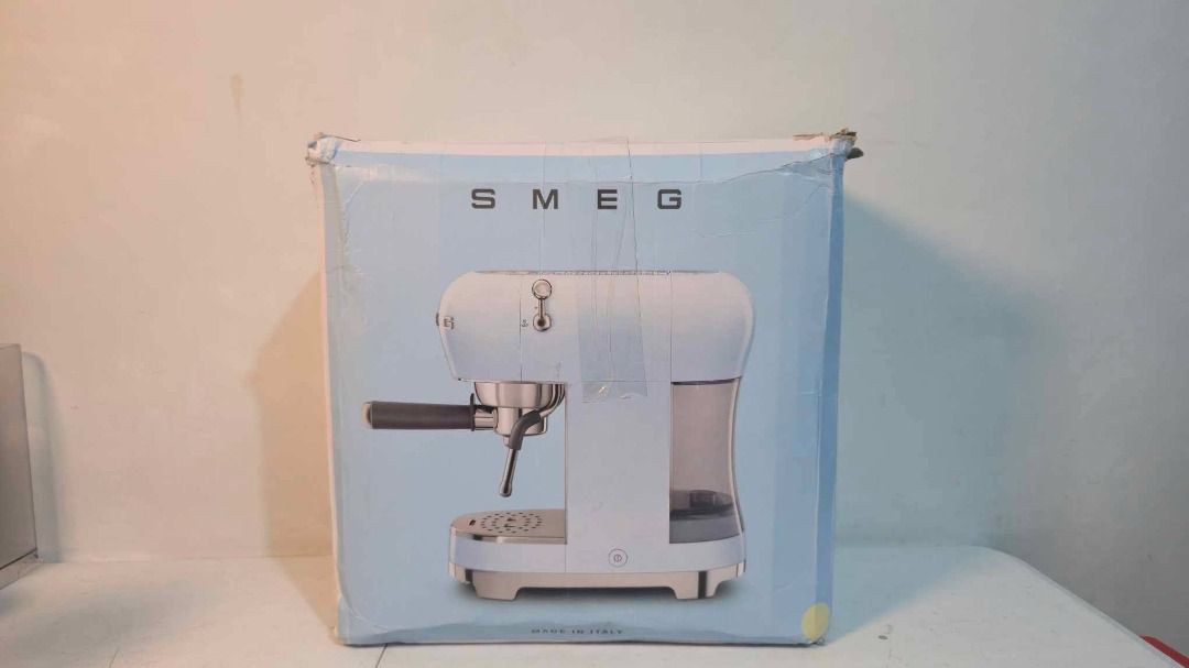 Smeg Espresso Machine Cream (Category: Coffee Machines & Makers) located in Rizal. Submitted by joan5505 (Listing ID 1455635175, Image 3). Description: Smeg Espresso Machine Cream Australian mall pull out Used as demo/display unit 220V Complete Box Manual 3 filter basket 2 in 1 Scooper and tamper No issue 21k.