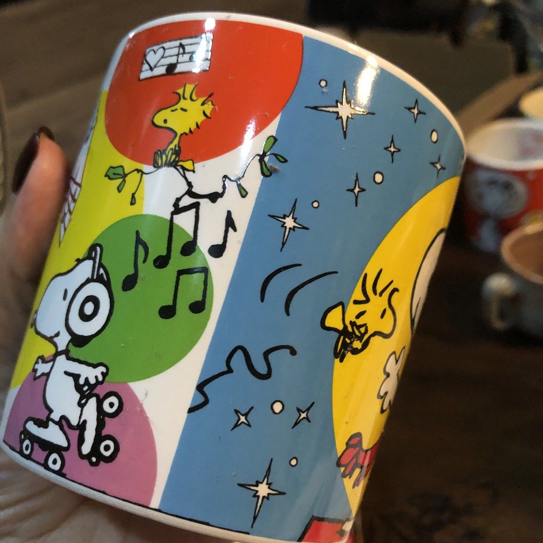 SNOOPY PEANUTS CERAMIC MUG - THICK AND HEAVY (Category: Dinnerware & Cutlery) located in Quezon City. Submitted by kitsune.treasures (Listing ID 1455603304, Image 3). Description: New without box *First to pay policy! *1 day reservation only. Failure to pay on time, auto cancel. 📍Quezon City * MOD: J&T | Lalamove * MOP: GCASH | BPI 📦ON HAND AND READY TO SHIP! CONDITION: WHAT YOU SEE IS WHAT YOU GET. Dimensions: Kindly check the photos for the a