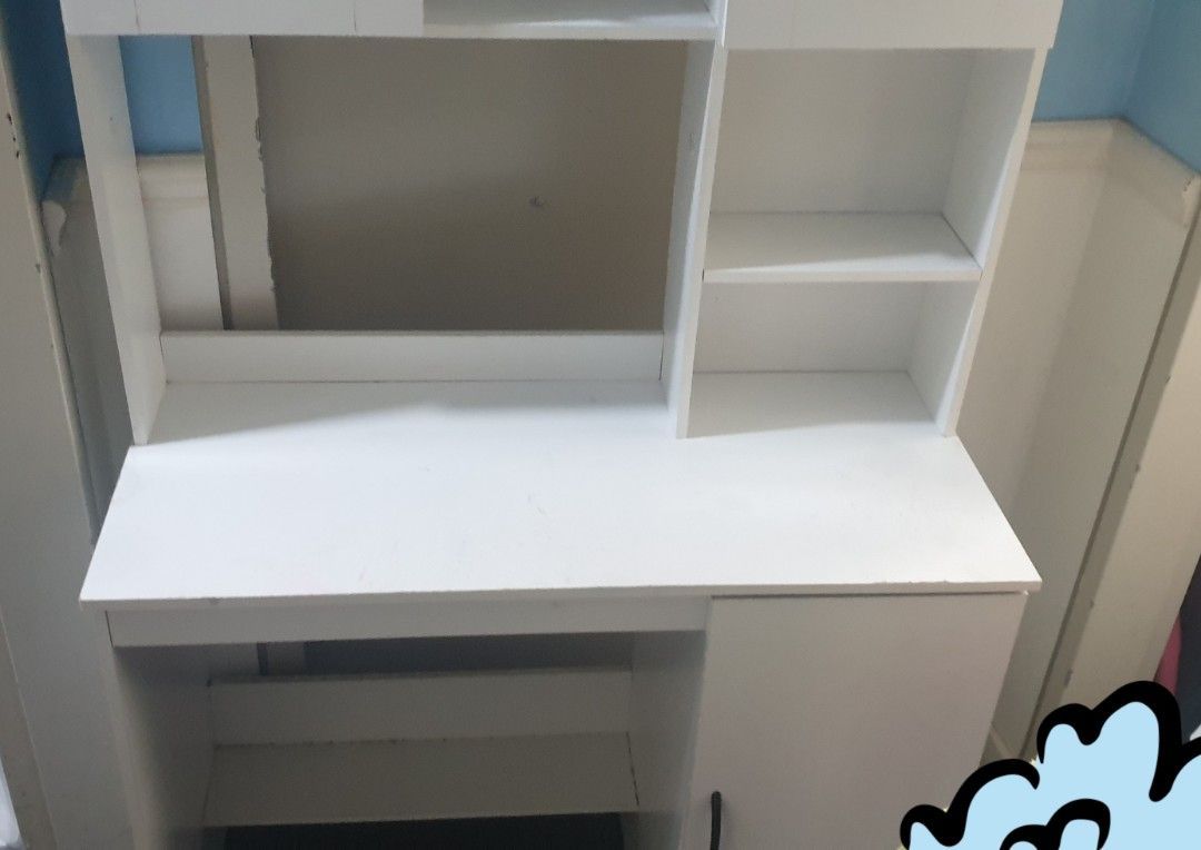 Study Table (white) (Category: Tables & Sets) located in Ampang. Submitted by nuradlina233 (Listing ID 1455592855, Image 3). Description: Study Table (white) Bought 2 tables, each rm 180 original price, dimensions: H170cm x L90cm x W40cm, bought it but never used it, just build the table and kept, decided to sell because taking too much space, price can be nego, can pickup up or send lalamove.