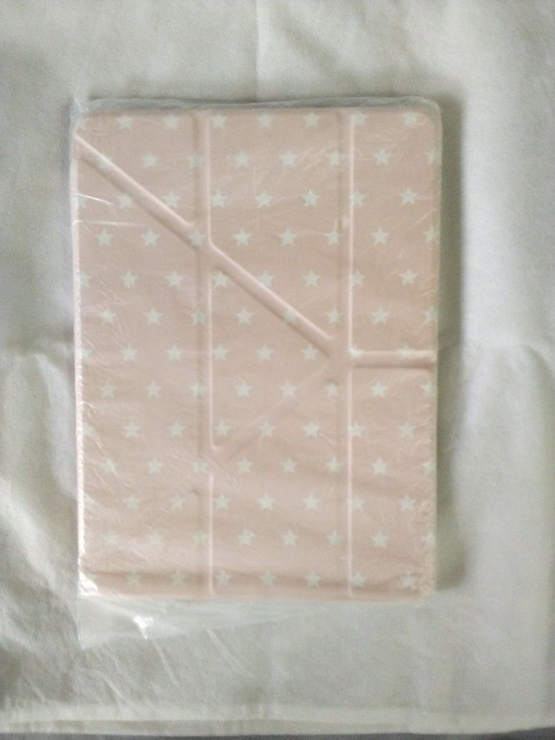 Tablet case （分類：平板電腦 - iPad）位於 Hong Kong。 由 buy_sell_47 提交（商品編號 1455574501，圖片 1）。簡介： 。