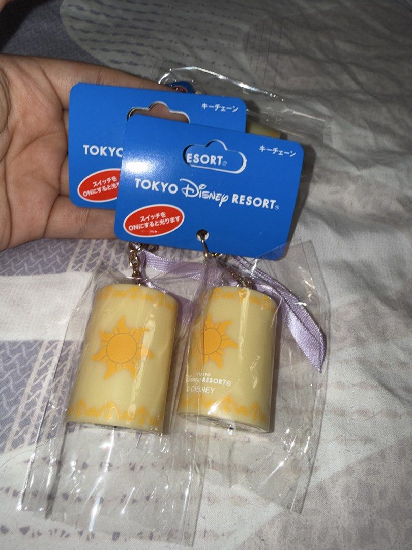 Tangled Light-Up Lantern Keychain 🏮 (Category: Character Goods) located in Manila. Submitted by lieannecde (Listing ID 1455607906, Image 2). Description: Straight from Tokyo DisneySea, Japan — flip the switch underneath and it lights up just like the floating lanterns scene 😭💛 Limited stock only, once it’s out that’s it! DM to claim yours #TokyoDisneySea #TangledKeychain #DisneyPH #DisneyCollector.