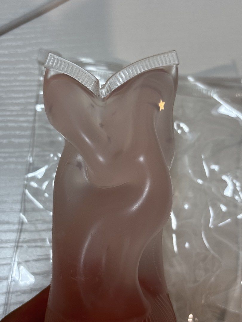 toothpaste squishy (Category: Interactive Toys) located in Singapore. Submitted by sh.lynnn_ (Listing ID 1455605864, Image 3). Description: barely played with too 🙂 trying to clear my squishy collection moldable and soft! some tiny air bubbles are present +$3 mailing buy with chiboki for $10.50!.