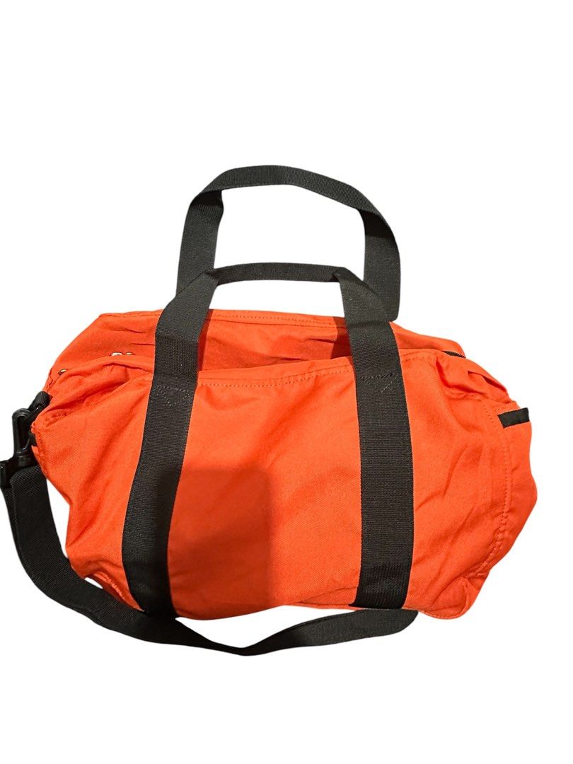 Fila travel bag/ pickle bag (Category: Sling Bags) located in Butuan. Submitted by philcassiedyshopping (Listing ID 1455520264, Image 2). Description: pwde pang travel bag pwde pang sportsbag wat u see is wat u get.
