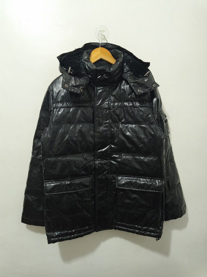 Uniqlo Black Down Puffer Jacket Men Medium (Category: Coats, Jackets and Outerwear) located in Balanga. Submitted by winterlab_ph (Listing ID 1455615544, Image 1). Description: Code: A575 Width: 22.5 Length: 27.5 Shoulders: 18 Sleeves: 24.5.