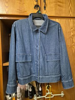 (Category: ) located in . Submitted by raining-day7 (Listing ID 1455587141, Image 1). Description: .