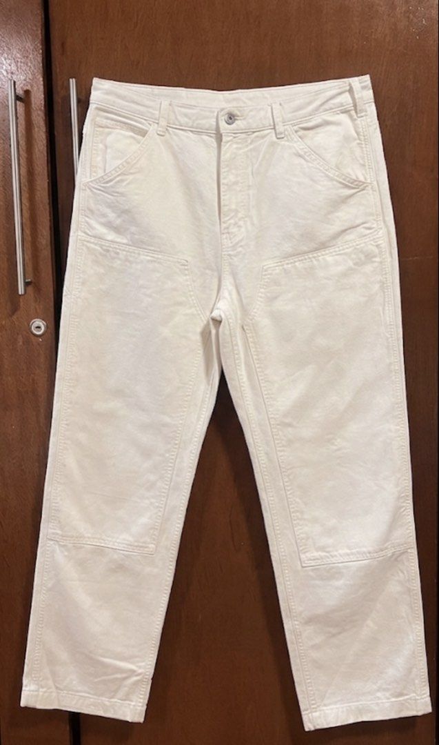 UNIQLO Off-White Painter Pants (Category: Jeans) located in Iloilo. Submitted by shankirkpreloved (Listing ID 1455574566, Image 1). Description: Disclaimer - Most items are preloved, so please limit your expectations. - Items will be washed, ironed, and packed properly, but it is recommended to wash them again once you recieve it. - Product color may slightly vary due to photographic lighting sources. Strictly - No cancellation of orders. - No re