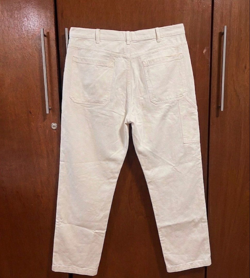 UNIQLO Off-White Painter Pants (Category: Jeans) located in Iloilo. Submitted by shankirkpreloved (Listing ID 1455574566, Image 2). Description: Disclaimer - Most items are preloved, so please limit your expectations. - Items will be washed, ironed, and packed properly, but it is recommended to wash them again once you recieve it. - Product color may slightly vary due to photographic lighting sources. Strictly - No cancellation of orders. - No re