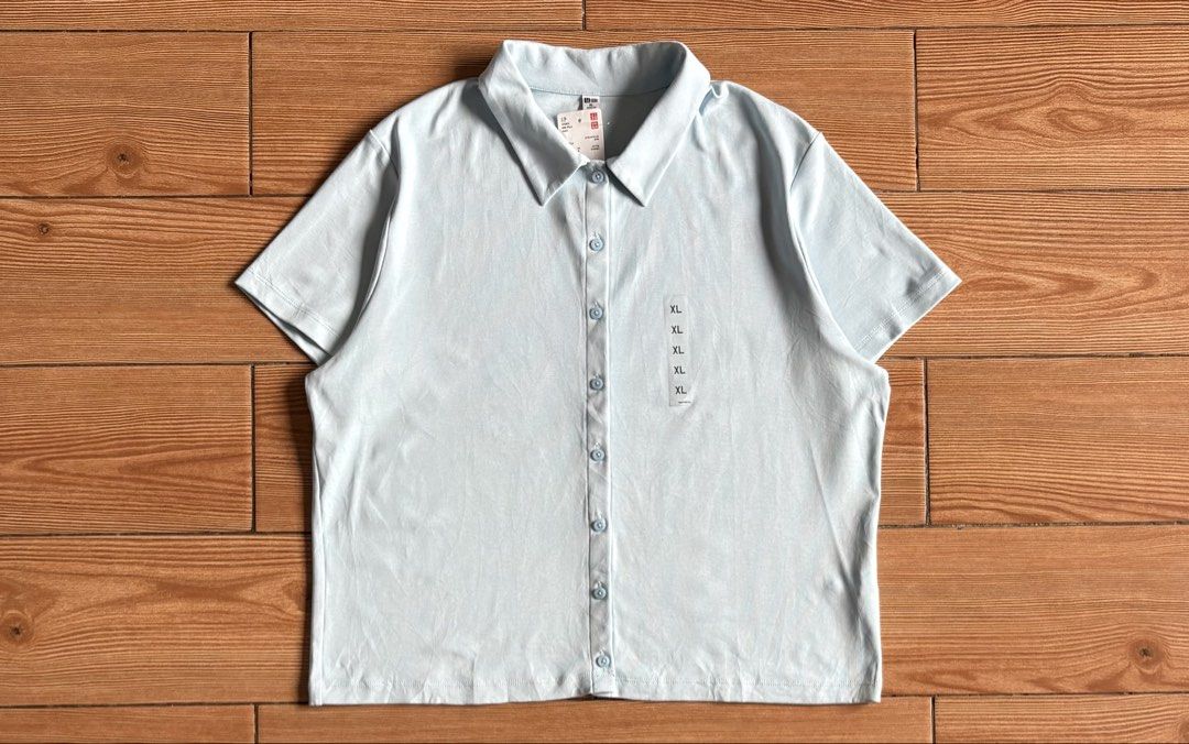 UNIQLO SEMI CROPPED POLOSHIRT (Category: Shirts) located in Makati City. Submitted by jnc__apparel (Listing ID 1455608531, Image 2). Description: 🏷️ UNIQLO SEMI CROPPED POLOSHIRT 📌 Dimes: 22L x 21W 📌 Size: XL on tag for womens 📌 Condition: Brand new 📌 Color rate: 10/10 📌 Issue: None ✅ Washed and ready to wear.