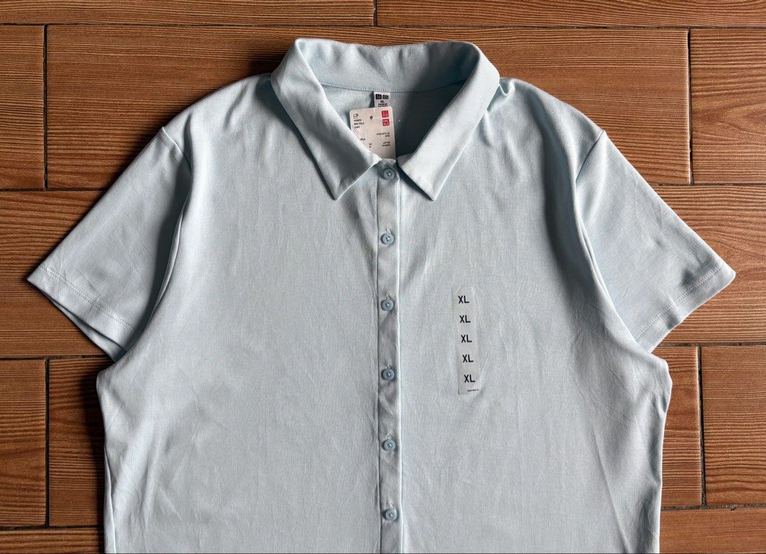 UNIQLO SEMI CROPPED POLOSHIRT (Category: Shirts) located in Makati City. Submitted by jnc__apparel (Listing ID 1455608531, Image 3). Description: 🏷️ UNIQLO SEMI CROPPED POLOSHIRT 📌 Dimes: 22L x 21W 📌 Size: XL on tag for womens 📌 Condition: Brand new 📌 Color rate: 10/10 📌 Issue: None ✅ Washed and ready to wear.