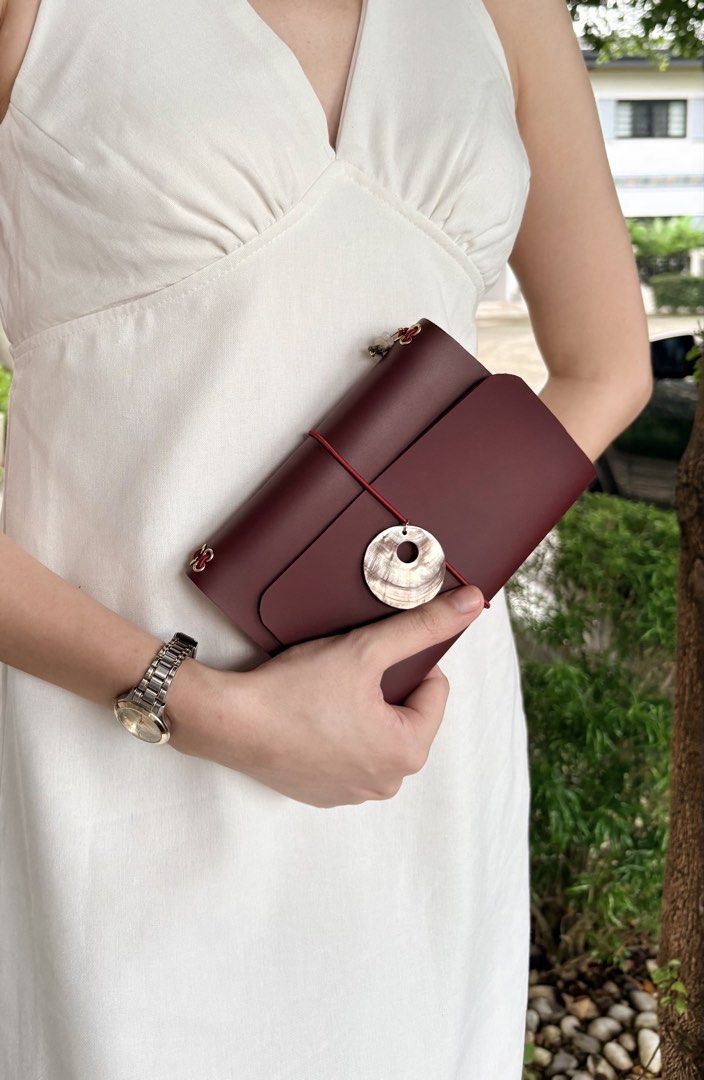 Vegan Leather Journals (Category: Stationery & School Supplies) located in Makati City. Submitted by okafolio (Listing ID 1455599419, Image 1). Description: All folios are pre-order and on PAYO basis 🤍 Please message @okafolio on IG for orders! 🪷.