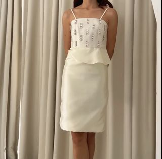 (Category: ) located in . Submitted by closetsale28 (Listing ID 1454515887, Image 1). Description: .