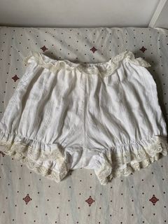 (Category: ) located in . Submitted by iris_22 (Listing ID 1455574368, Image 1). Description: .