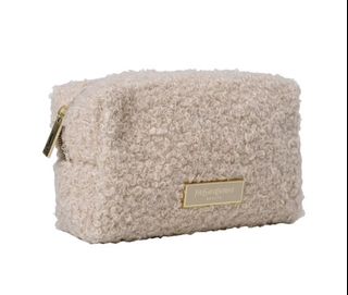 (Category: ) located in . Submitted by urfavluxuryshop (Listing ID 1455606428, Image 1). Description: .