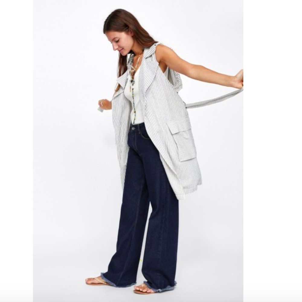 ZARA BASIC - Striped Textured Waistcoat Vest (Category: Sets or Coordinates) located in Cavite. Submitted by hand.picked (Listing ID 1455614413, Image 2). Description: ZARA BASIC - Striped Textured Waistcoat Vest Size: Medium Measurement: 19.5” Width / 37” Length Condition: Like New.
