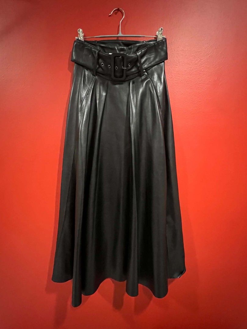 ZARA Black Belted Leather Maxi Skirt (Category: Skirts) located in Cainta. Submitted by up_for_second_chance (Listing ID 1455603441, Image 1). Description: ZARA Black Belted Leather Maxi Skirt Size: EUR XS | USA XS | MEX 24 Made in China Brand new with tags inside Has hanger clip imprints on belt.