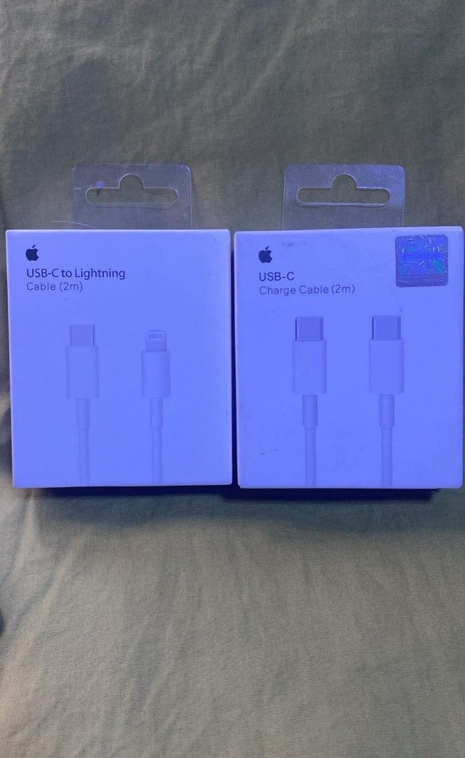 2M USB-C to C| usb- c to lightning cable (Category: Chargers & Cables) located in Manila. Submitted by pricious (Listing ID 1455773749, Image 1). Description: .