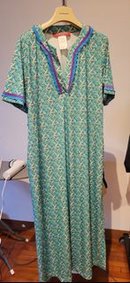 （分類：）位於 。 由 BigLuxCloset 提交（商品編號 1455802612，圖片 1）。簡介： 。