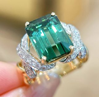 （分類：）位於 。 由 jewelrystore 提交（商品編號 1455818457，圖片 1）。簡介： 。