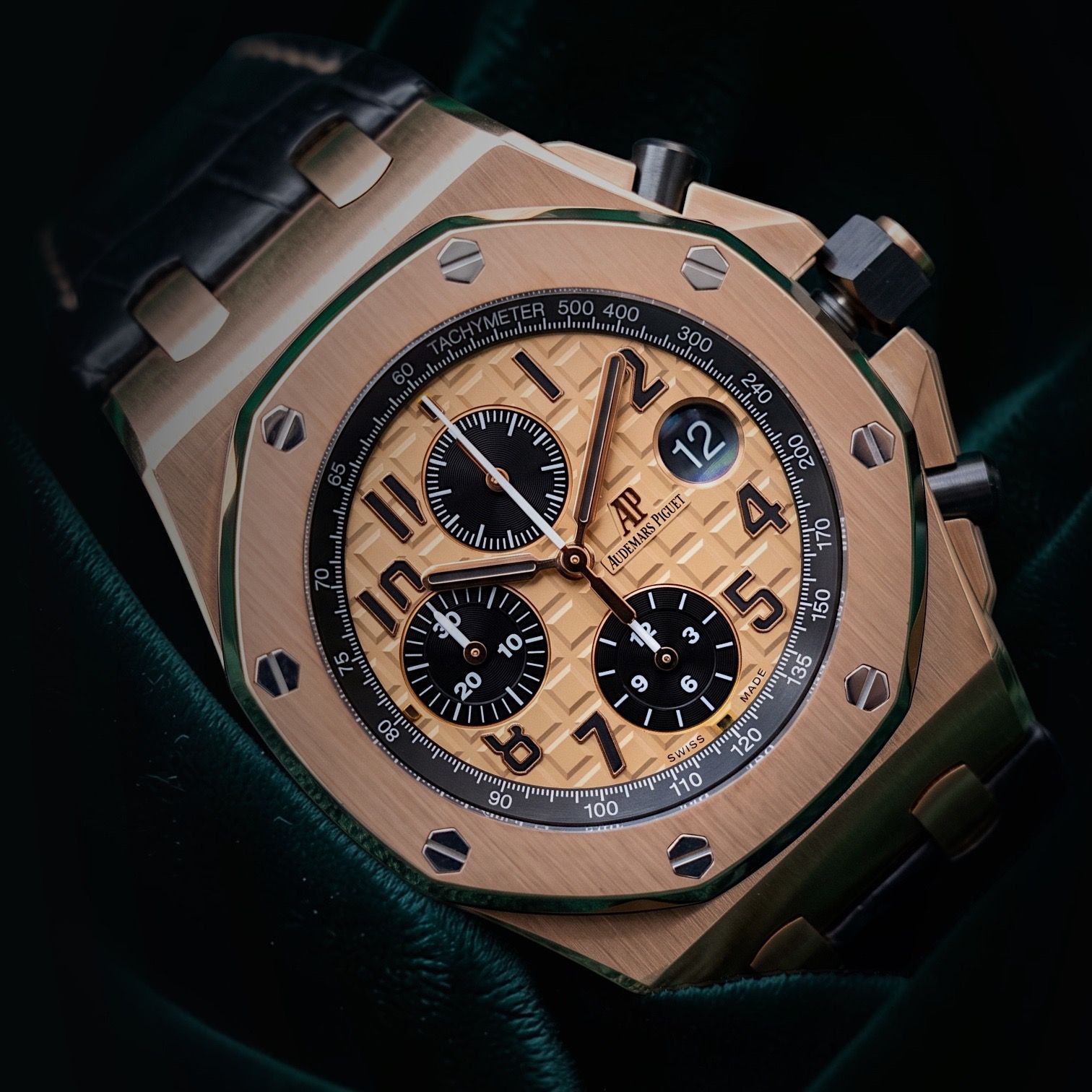 Top Dollar Paid for AP Bricks 🚨SOLD🚨87k MSRP Audemars Piguet Royal Oak Offshore 26470OR Offshore Honey Bee 26470OR.OO.A002CR.01 Gold Dial Strap (Category: Watches) located in Singapore. Submitted by alientime.sg (Listing ID 1455803627, Image 1). Description: 💰 HIGH CASH PAYMENT FOR LUXURY WATCHES & PRE-OWNED WATCHES 💰 We buy ANY types of watches – Best prices paid instantly! ⌚💵 ✔ No box? No papers? No problem. ✔ Damaged glass? Loose strap? N