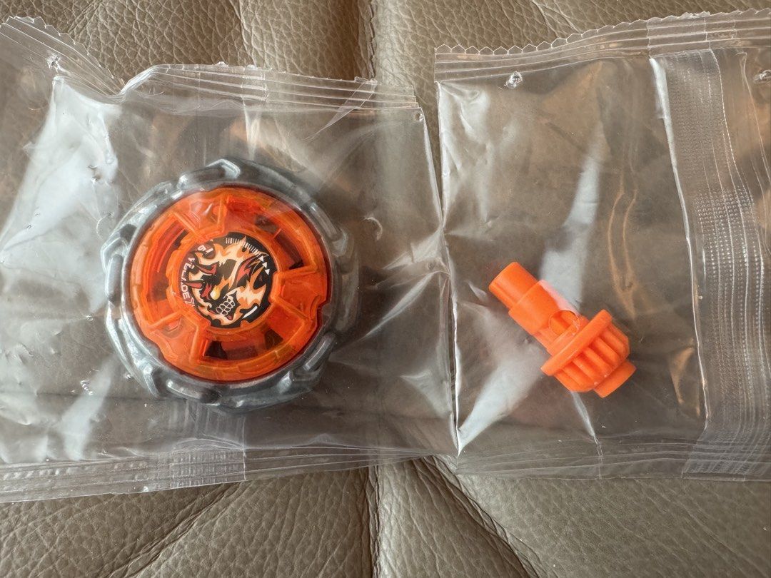 🔥 港版 100% 全新未開袋 一套連 Z 軸 煉獄下界 Z 套裝 🔥UX-21 上蓋 戰刃 惡魔幽冥改造組 2026 最強 T0 T1 爆旋陀螺 Beyblade X 地獄幽冥Z 惡魔幽冥Z 惡魔冥淵Z UX-20 女武神 薯片飛龍 著片龍 鯊魚 UX-15 神杖 UX-03 UX-04 帝王 CX-11 戰神 魔龍 龍神勇氣 紅天馬 天馬爆擊 CX-07 戰神爆擊 BX-00 UX-00 CX-00 （分類：動作及對戰玩具）位於 Hong Kong。 由 cyclone225 提交（商品編號 1455753625，圖片 1）。簡介： 限時特價 何文田地鐵站交收 或者順豐到付 全新未開袋，陀螺連軸心如圖，港版。