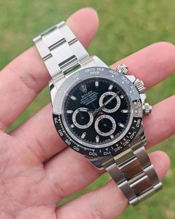 (Category: ) located in . Submitted by dr.watches (Listing ID 1455677565, Image 1). Description: .