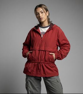 (Category: ) located in . Submitted by y2k.luxury.streetwear.outdoor (Listing ID 1455824940, Image 1). Description: .