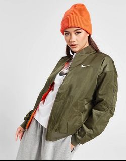 (Category: ) located in . Submitted by y2k.luxury.streetwear.outdoor (Listing ID 1455828612, Image 1). Description: .