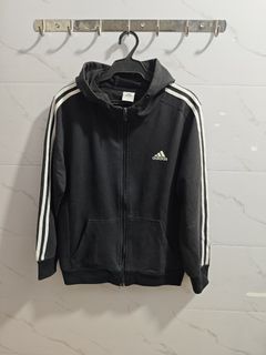 (Category: ) located in . Submitted by jayjay_apparel01 (Listing ID 1455737579, Image 1). Description: .
