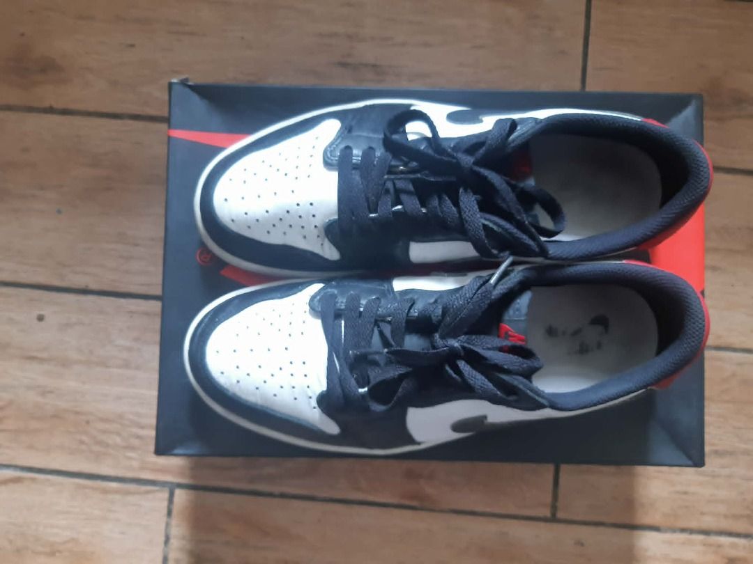Air Jordan 1 Retro Low OG "Chicago" (Category: Sneakers) located in Angeles City. Submitted by low_123 (Listing ID 1455698446, Image 1). Description: - Colorway: Black, White, and Red - Condition: Rarely Used - Includes original box .