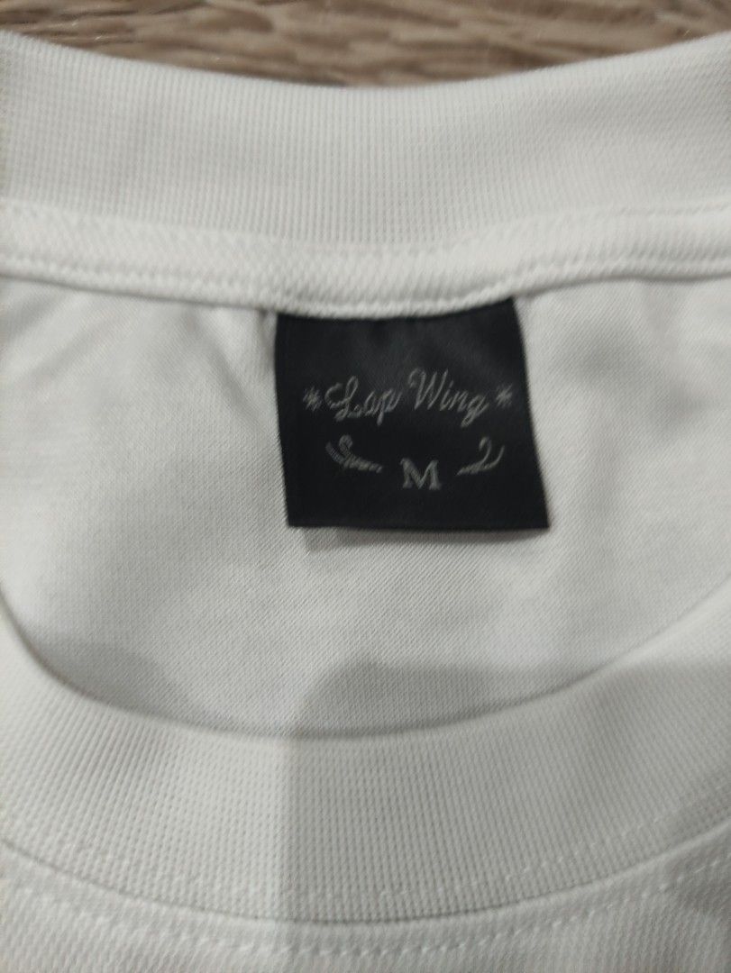 Architect White Drifit Shirt (Category: Tshirts & Polo Shirts ) located in Manila. Submitted by shellys_collection (Listing ID 1455744329, Image 3). Description: ISSUE: minimal stain in the back but quality wise ok pa sya. M on tag DIMES: 20W x 26L.