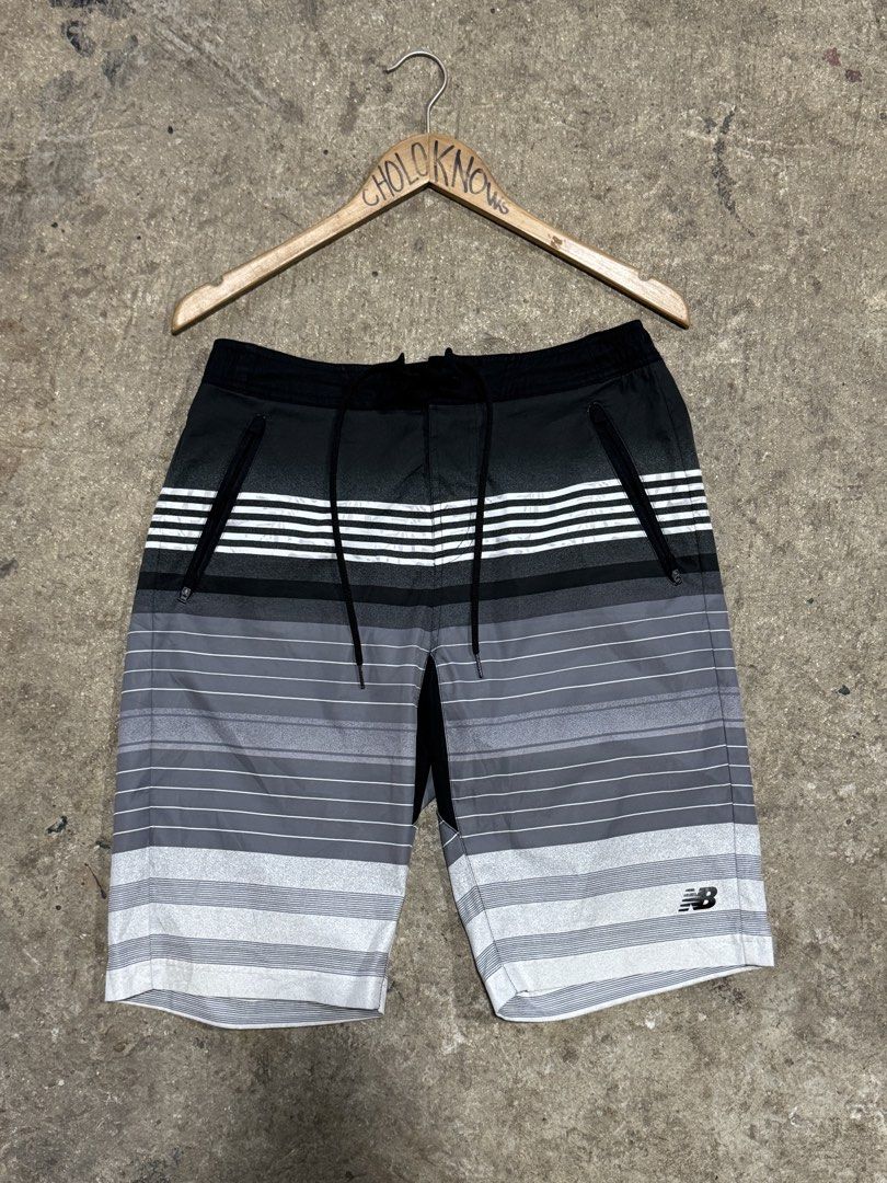 Authentic New Balance Ombre Striped Boardshort (Category: Swim Trunks & Board Shorts) located in Badian. Submitted by choloknows (Listing ID 1455787871, Image 1). Description: Good as New Color rate: 9.9/10 Size M on tag Best fit 30-32 waistline Length: 20 No issue 580 + sf.