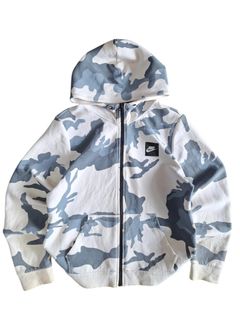 (Category: ) located in . Submitted by selected_thrifted (Listing ID 1454386508, Image 1). Description: .