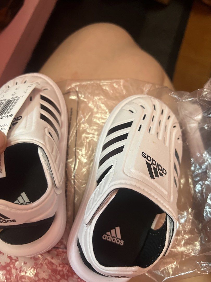 baby boy shoes adidas (Category: Babies & Kids Fashion) located in Angeles City. Submitted by febheart (Listing ID 1455788758, Image 1). Description: take all for only 1600 ung sandalas 1100 orig price 1600 fo both.
