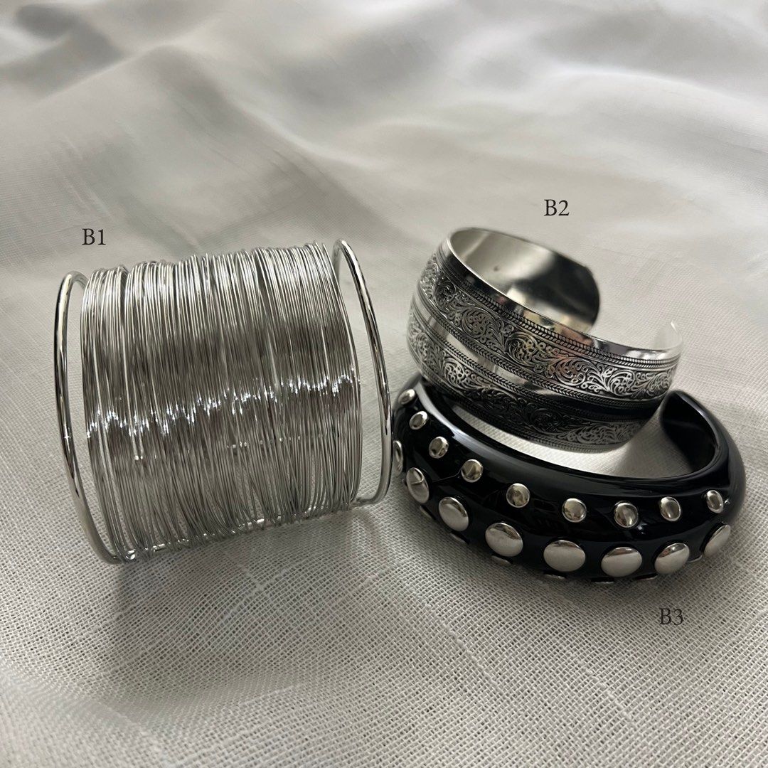 Bangles (Category: Bracelets) located in Valenzuela. Submitted by shai.vd (Listing ID 1455734278, Image 3). Description: 🛍️ How to order? Send us a message using this format: Item Code + Item Code + Item Code For example: A1 + C3 + F2 🧸 You may also request photos of the items being worn before placing your order. . . . . . . 𐙚♡𐙚 . . . . . . Item Code — Price A1 — ₱380 A2 — ₱380 B1 — SOLD B2 — SOLD B3 — SOLD C1 — ₱150 C2 — ₱150 C3 — ₱150 C4 —