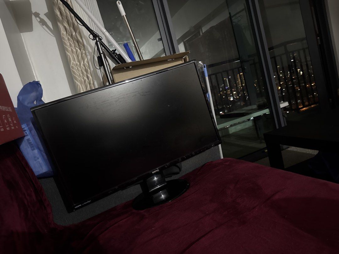 BenQ Computer Monitor (Category: Monitor Screens) located in Pasay City. Submitted by john083d (Listing ID 1455797878, Image 1). Description: - BenQ Computer Monitor - Ideal for both gaming and work - Equipped with HDMI input - Generous screen size for efficient multitasking - Comes with its original stand - Feel free to ask any questions!.