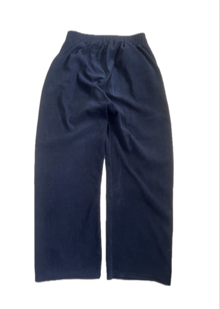 Black Corduroy Wide Leg Pants (Category: Other Bottoms) located in Quezon City. Submitted by rie.berns67 (Listing ID 1455720963, Image 2). Description: - Navy blue corduroy fabric - Wide leg cut - Comfortable elastic waistband - Functional side pockets - Ideal for casual, everyday wear - Versatile and easy to style Length: 38 inches Loc: QC.