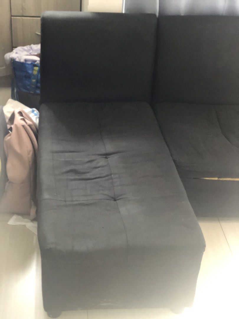 Black sofa (Category: Sofas) located in Manila. Submitted by bolivarcha06456 (Listing ID 1455688057, Image 3). Description: .