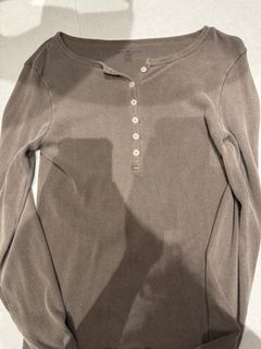 (Category: ) located in . Submitted by pleasebuymyclothess (Listing ID 1455801261, Image 1). Description: .