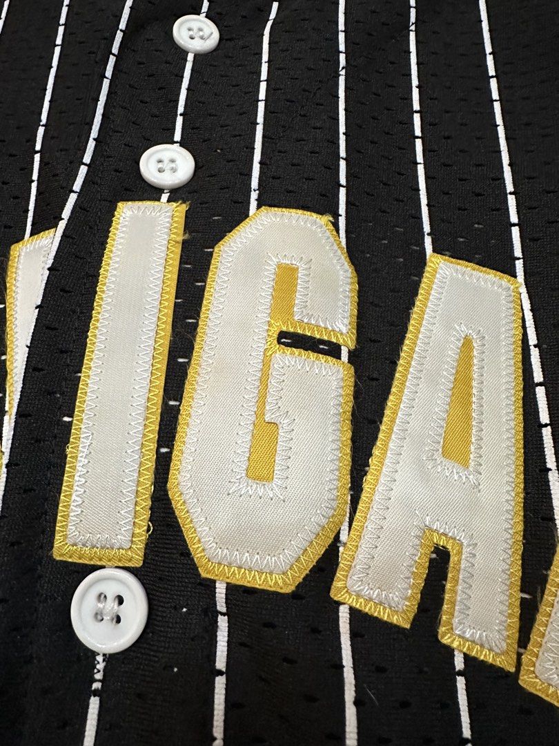 vintage bruno mars 24k hooligans baseball jersey black concert merch (Category: Coats, Jackets and Outerwear) located in Paranaque City. Submitted by jrvber (Listing ID 1455689864, Image 3). Description: repriced from 2500 see measurements bought in moa last 2018 rfs: not being used anymore condition: 9/10 (needs washing) swipe for details sf shouldered by buyer no return no exchange.
