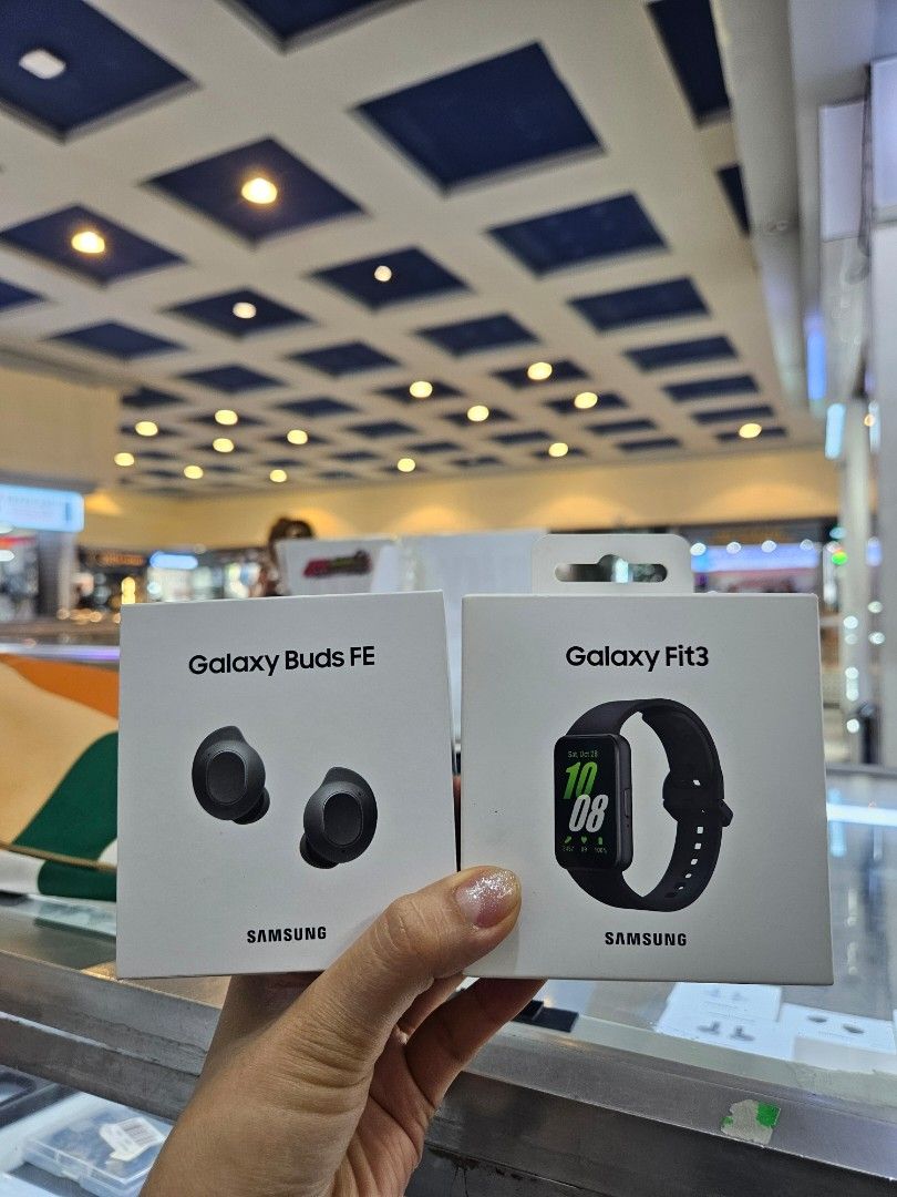 Buds Fe + Fit 3 Brandnew (Category: Earphones) located in San Juan City. Submitted by rjean02 (Listing ID 1455704211, Image 1). Description: bundle pink 3100 bundle Gray 3100 Brandnew sealed original From Samsung ph.