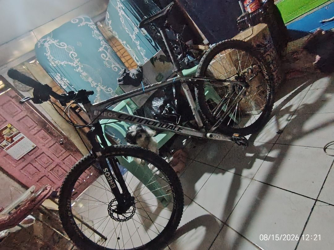 Cannondale Trail 6 29er (2012) (Category: Bicycles) located in Caloocan City. Submitted by cycaholic (Listing ID 1455708272, Image 2). Description: 2012 Cannondale Trail 6 29er Mountain Bike. - divetrain rear derailleur shimano altus. -shimano non series crankset. -3x8 speed. -Cannondale cockpit (handle bar & stem). -Alex 29er rims front/rear paired with tektro hubs. -Tektro novela mechanical disc brakes front and back. -Maxxis beaver front tire/