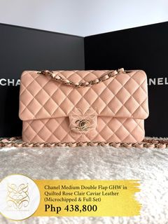 (Category: ) located in . Submitted by belles_lux_closet (Listing ID 1455831312, Image 1). Description: .