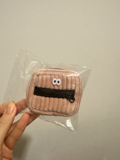 由 ataraxia. (刊登 ID 1455799811，圖片 1) 提交，位於 的 (類別：)，說明：。